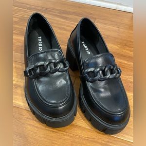 Torrid 7WW 4F Black Chunky Loafer